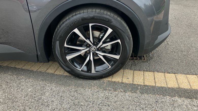 Toyota C-HR 1.8 Hybrid Design 5dr CVT Hybrid Hatchback